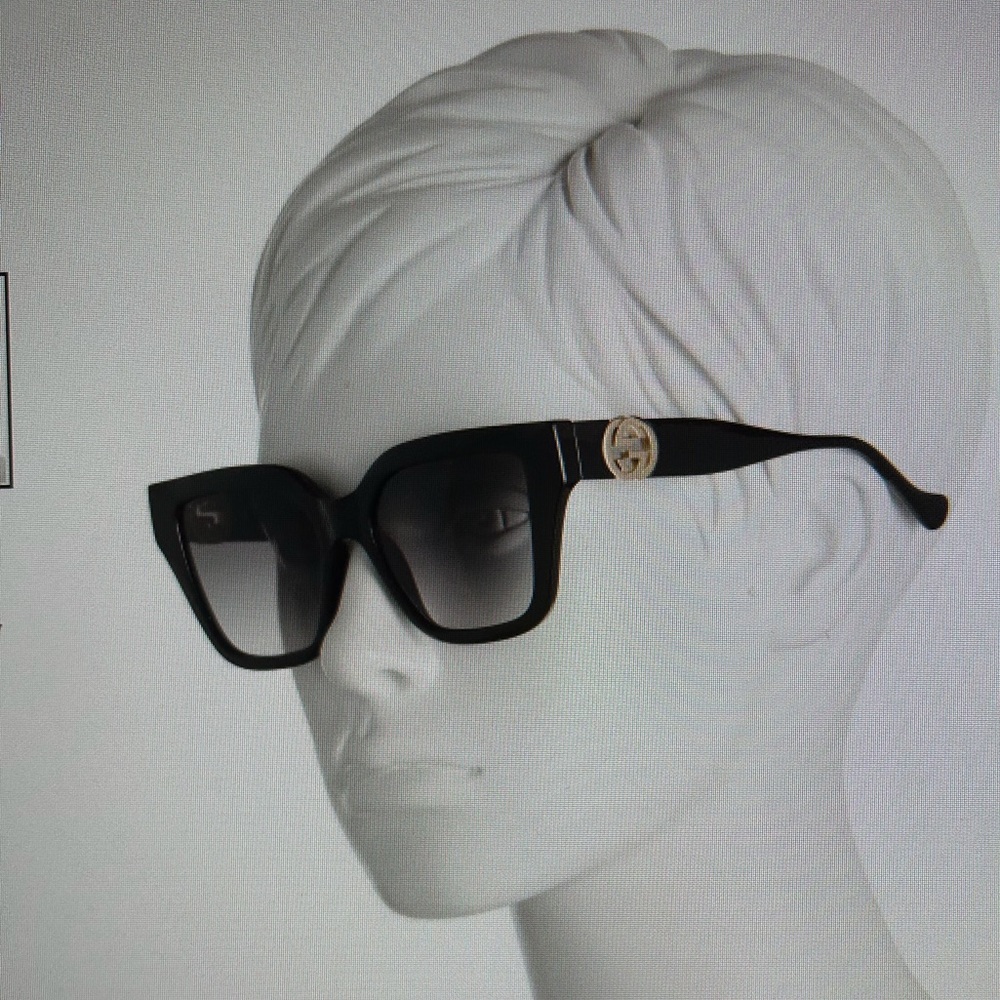 Gucci 54MM designer Sunglasses Made in Italy